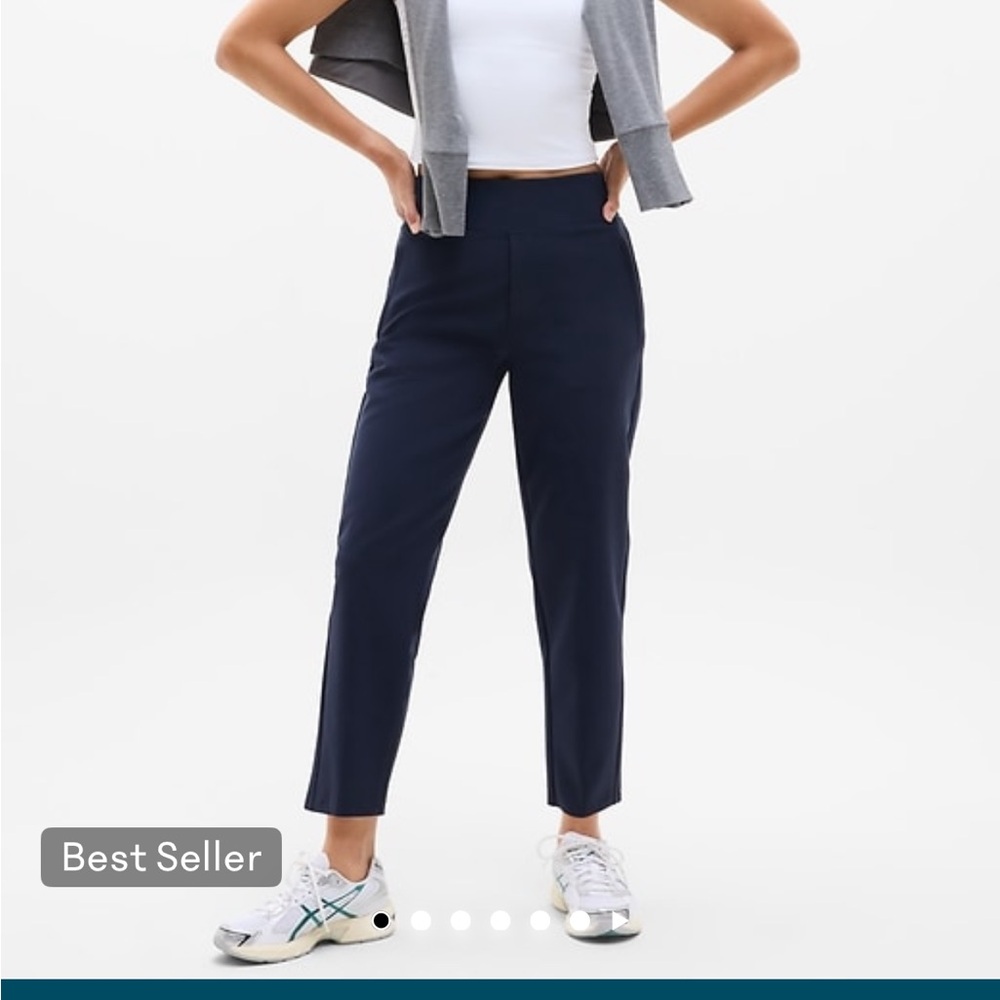Athleta Women’s Endless High Rise  Navy Pants in Size 10